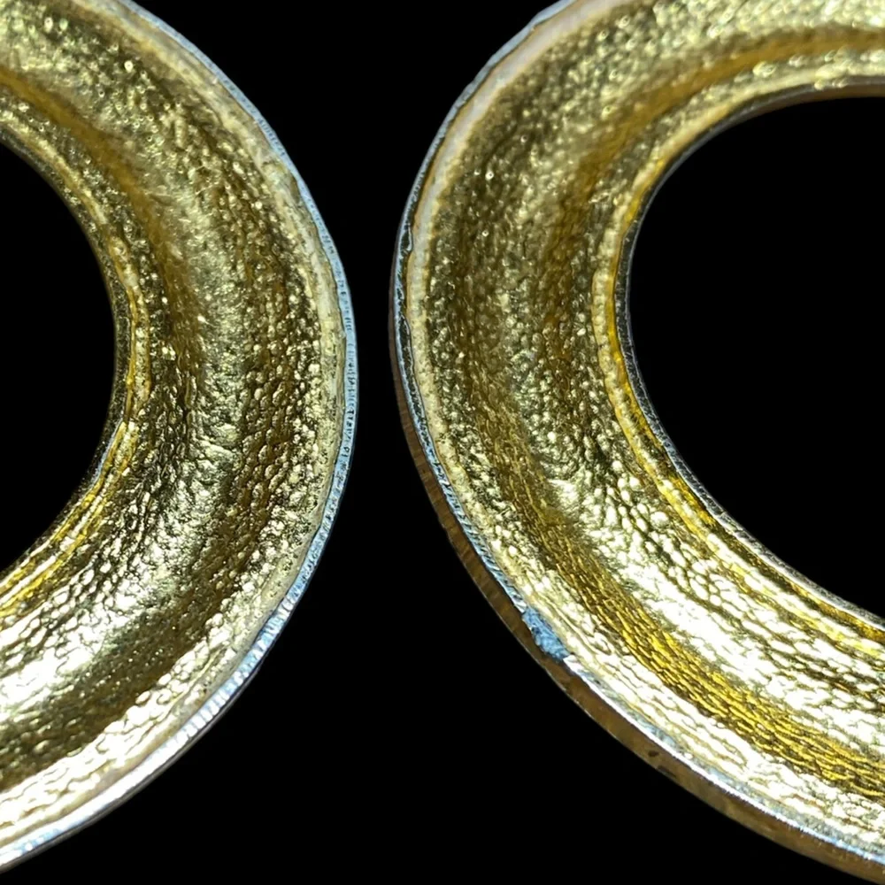 CHANEL hammered texture
